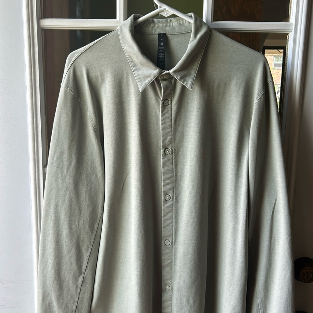 NWT Lululemon Dress Shirt
